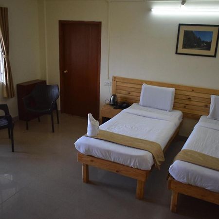 Hotel Travellers Inn Shillong Esterno foto