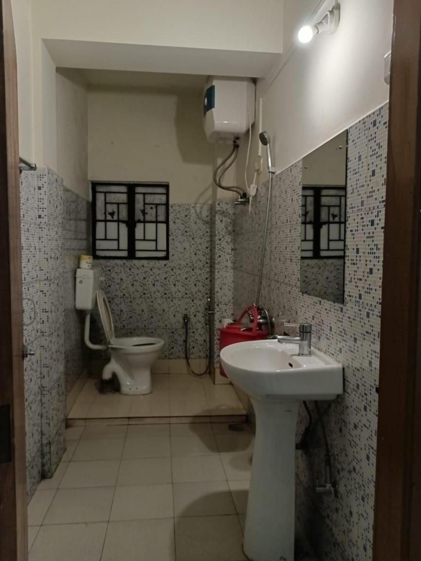 Hotel Travellers Inn Shillong Esterno foto