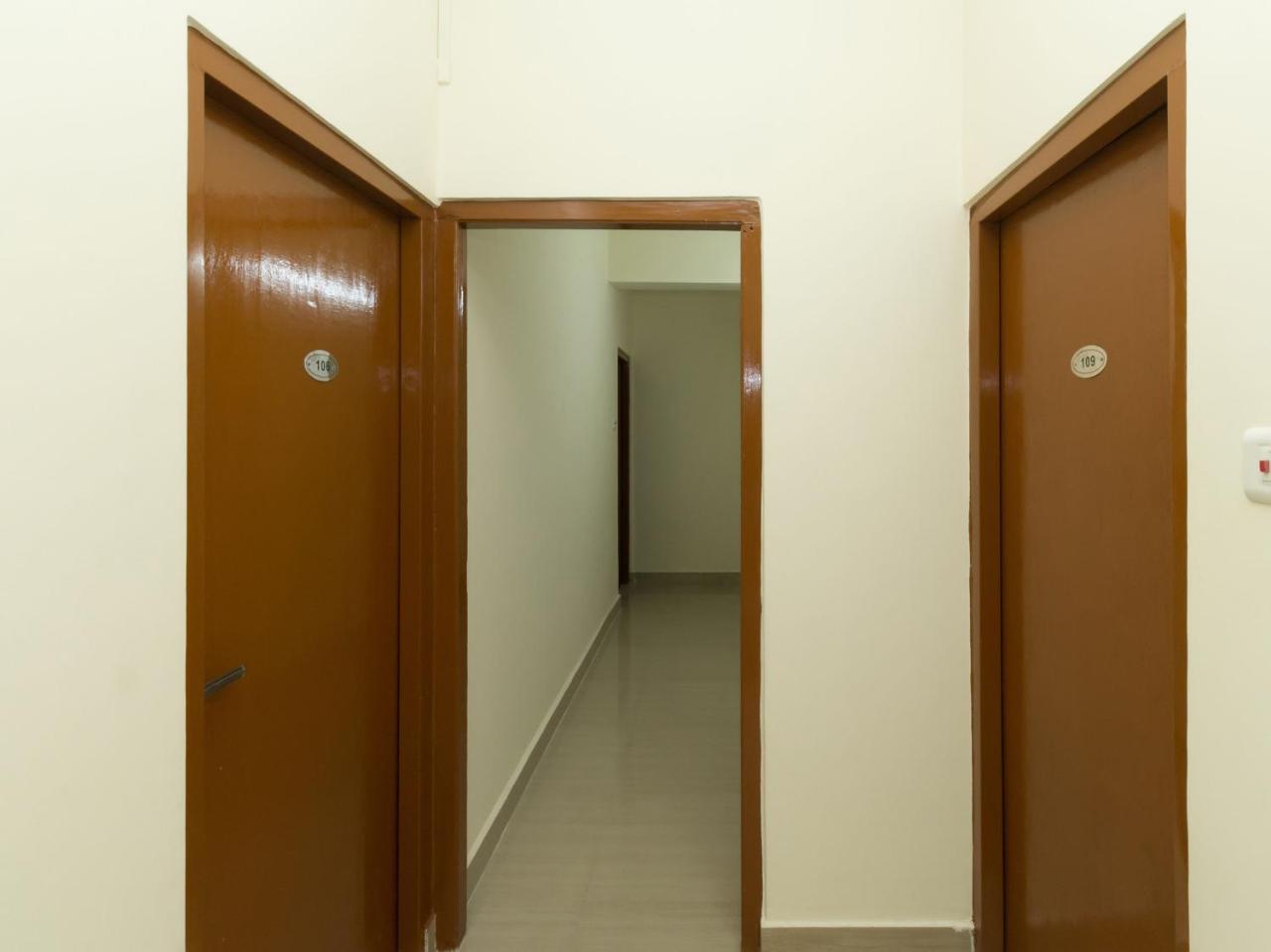 Hotel Travellers Inn Shillong Esterno foto