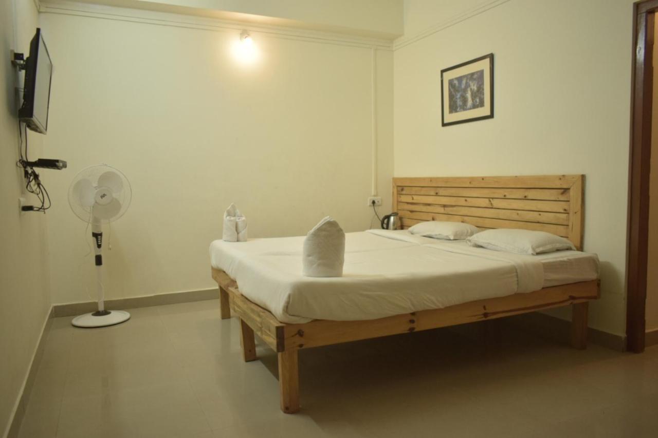 Hotel Travellers Inn Shillong Esterno foto